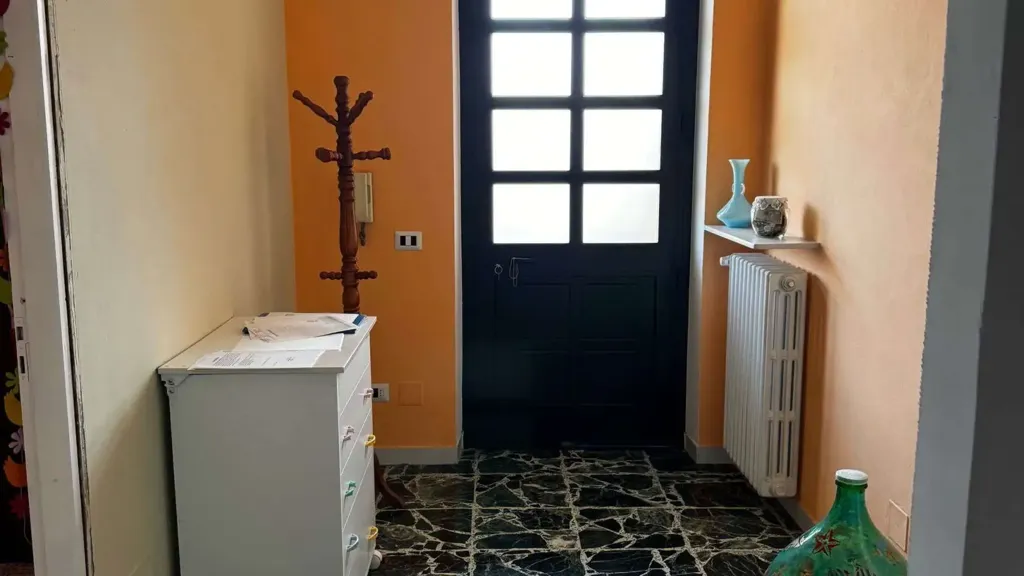 hallway_entrance