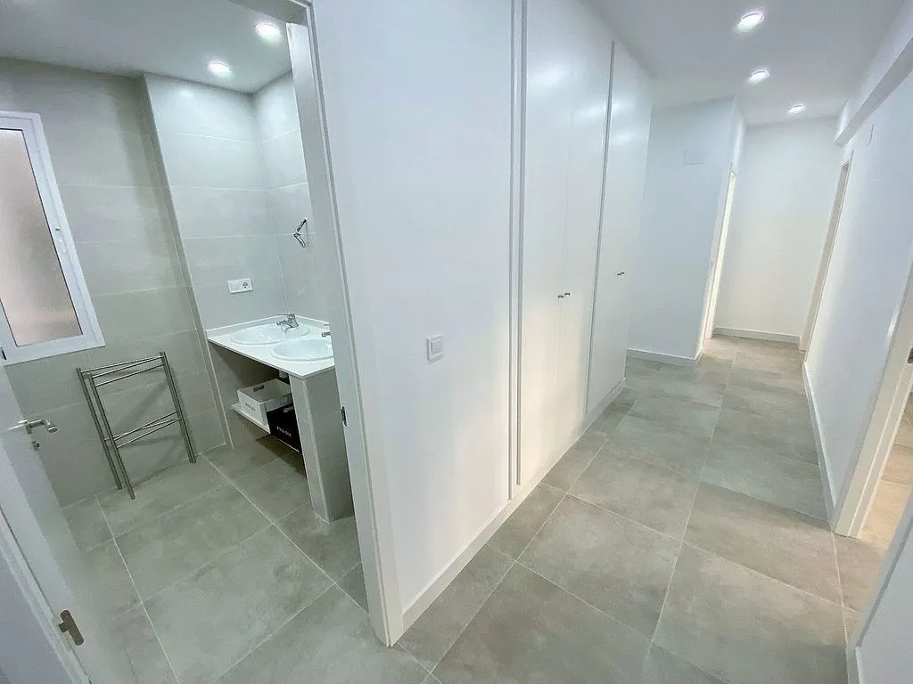 Salles de bain - Furnished Flat with Lift in Mestalla