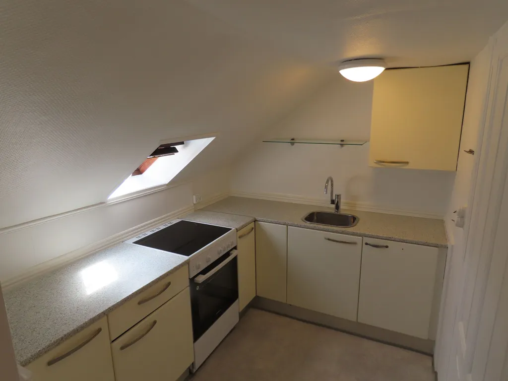 Cucina - Old-Style Flat in Central Location