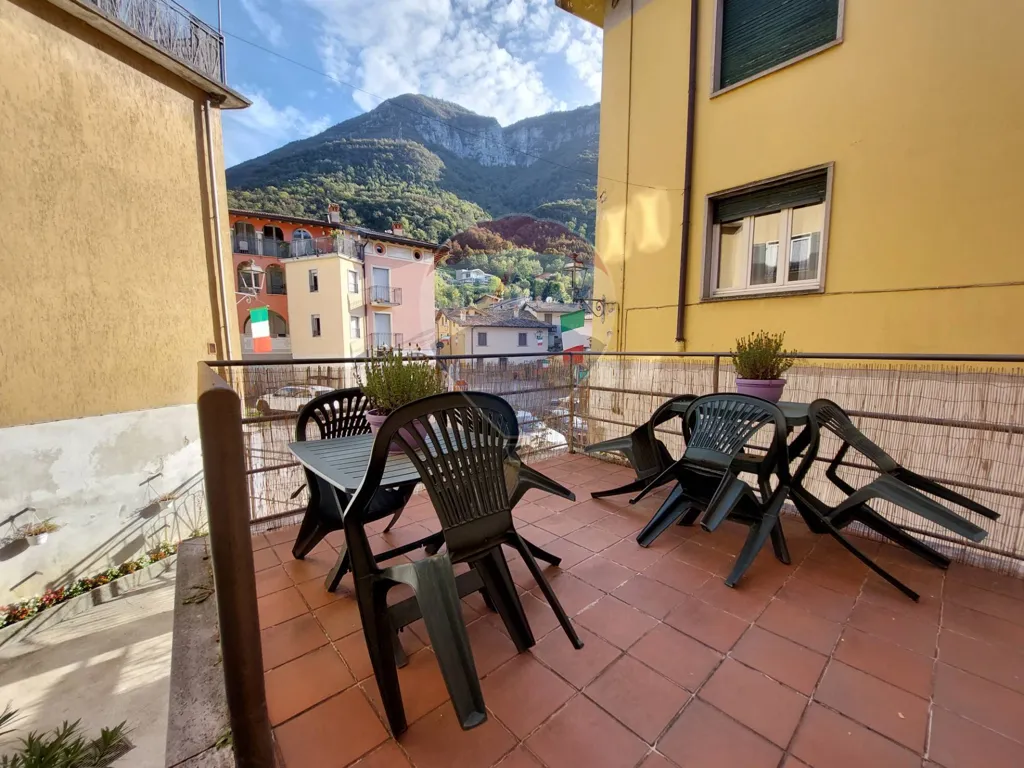 Terrasse - Casa Indipendente with Terrace in Monasterolo del Castello
