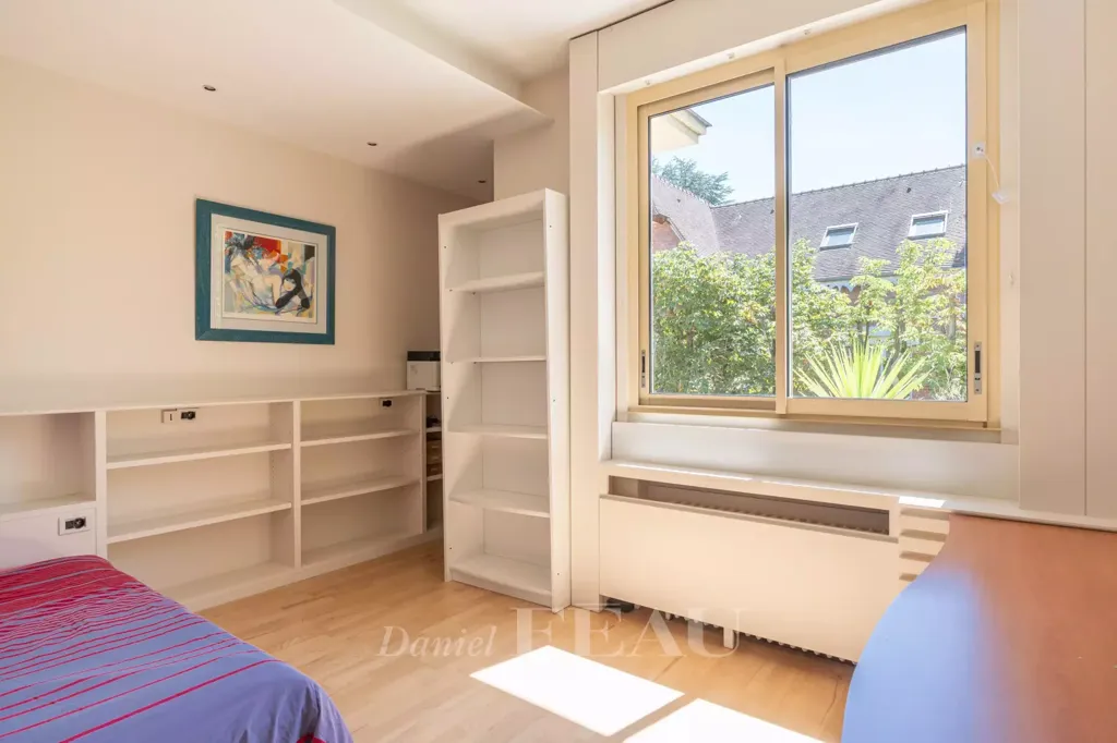 Magamistoad - Mansion with Swimming Pool in Neuilly-sur-Seine