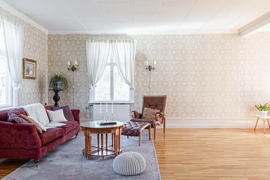 Séjour - Charming Farmhouse with Workshop in Salbohed