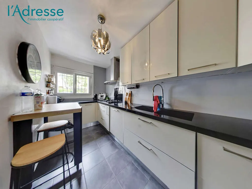 7-room house in Champs-Sur-Marne