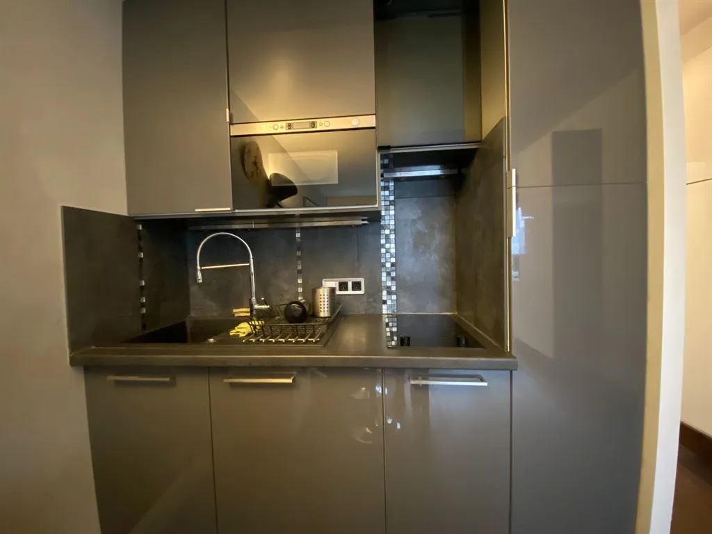 Köök - Studio with Balcony in Courbevoie