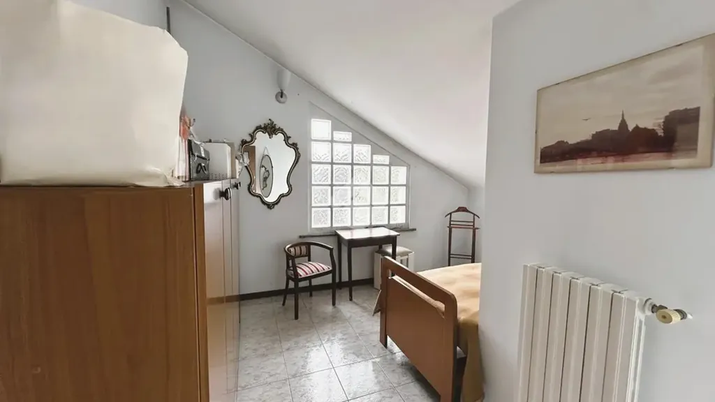 Chambres - Spacious Apartment with Balcony in Vimercate