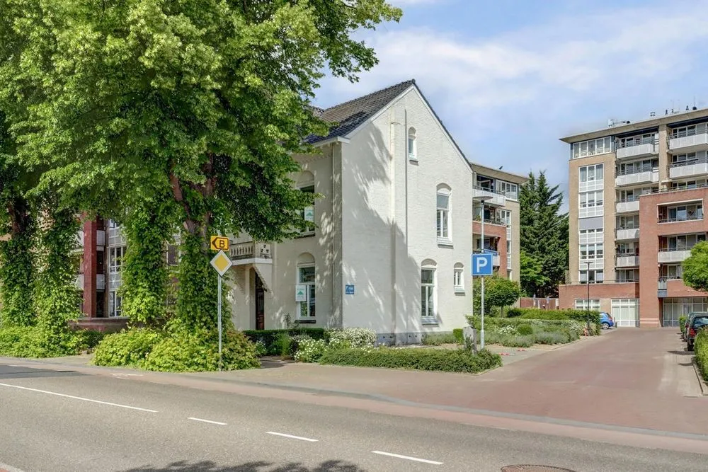 Extérieur - Historic Villa with Garden in Landgraaf