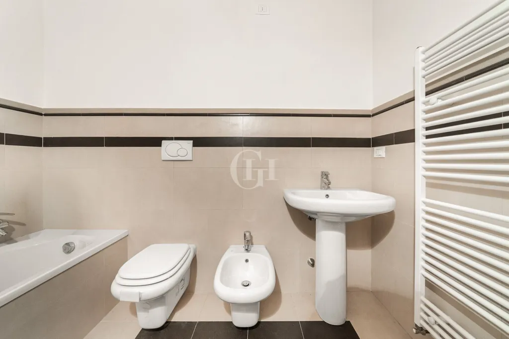Bagni - Lakefront Apartment with Panoramic View in Torri del Benaco