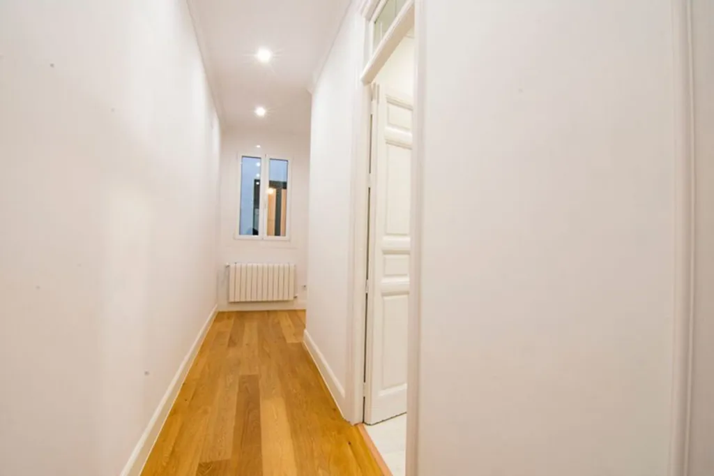 Esik - Charming Flat with Balcón in Madrid's Centro