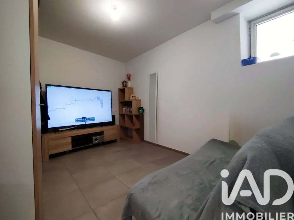 Séjour - Appartement Rénové en Centre-ville avec Parking