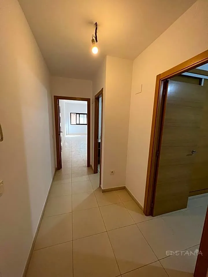 2-toaline korter asukohas Alginet