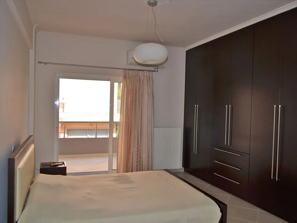 Appartement 6 pièces à Loutraki