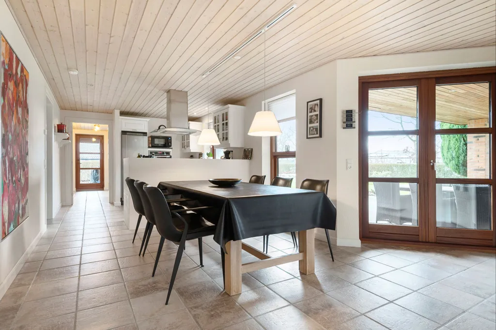 Salle à manger - Maison 6 pièces à Sorring
