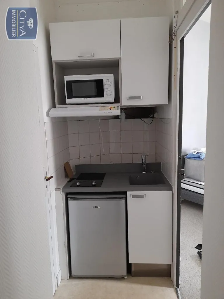 Köök - Studio with Kitchenette in Angers
