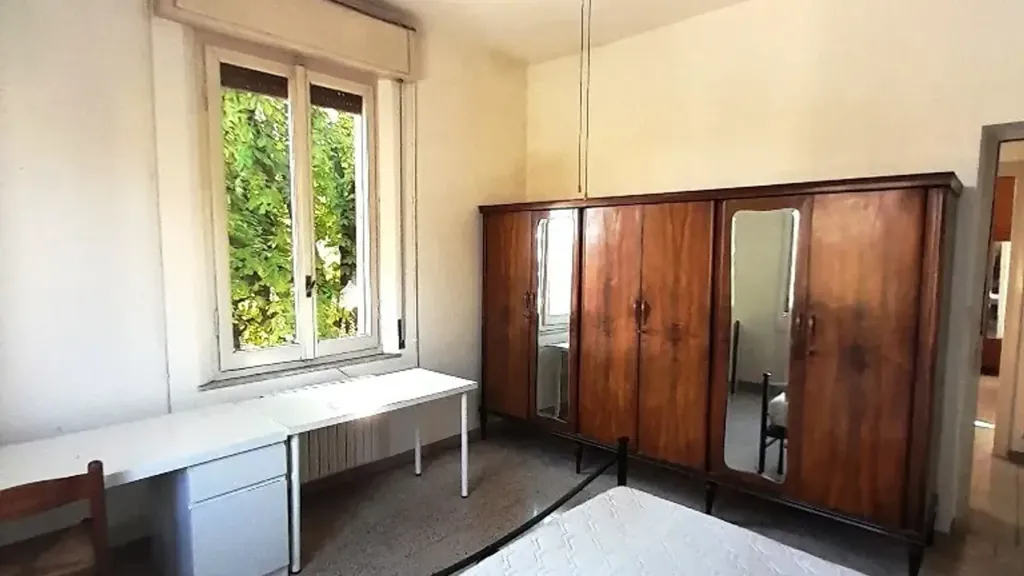 Chambres - Trilocale with Balcony in Parma