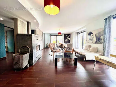 Séjour - Maison d'Architecte avec Piscine près de la Forêt