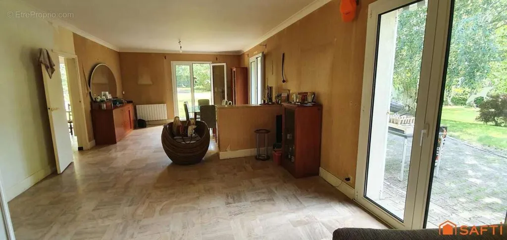 Séjour - Maison Familiale avec Parc à Lisieux