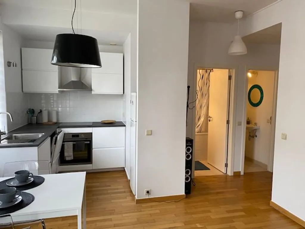 Kitchen - Furnished Apartment with Parking in Saint-Lambert