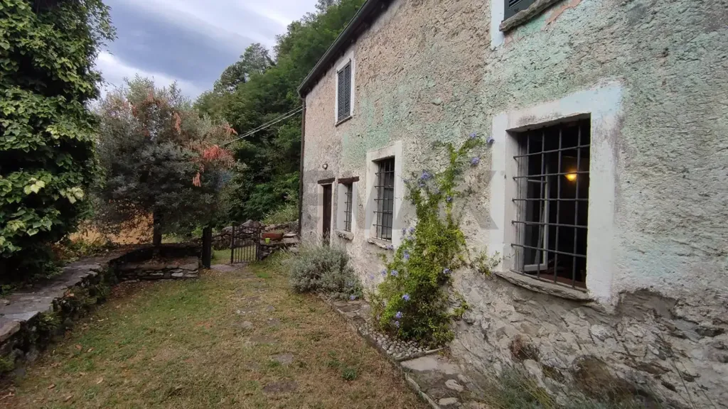 Välivaade - Stone Cottage with Lake View in Gera Lario