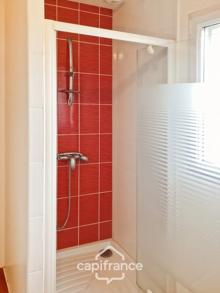 Bagni - Single-Storey House with Garden in Pencran Centre