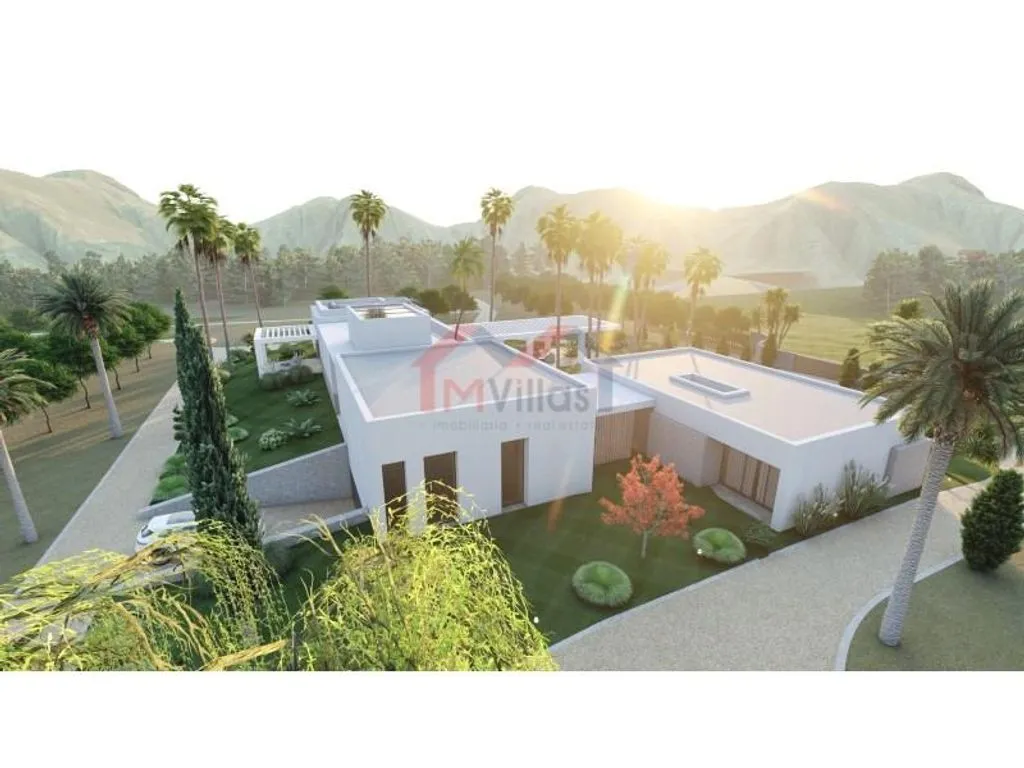 Approved Project Land with Beach Proximity in Quarteira