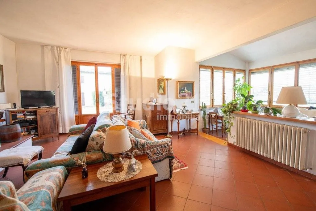 Soggiorno - Villa bifamiliare con piscina a Figline e Incisa Valdarno