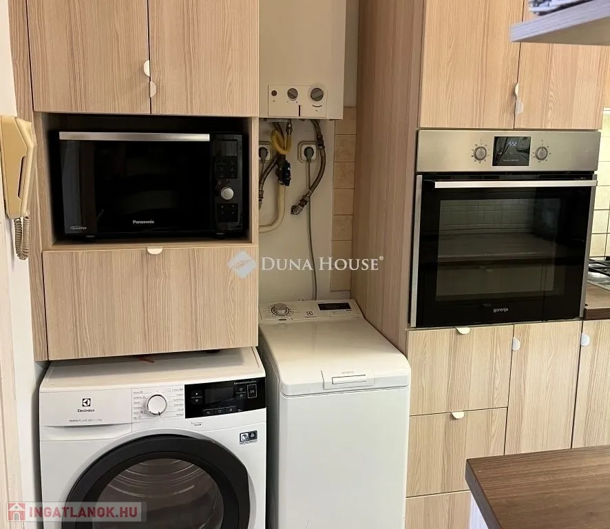 Köök - Apartment with Gallery near Orczy Park, Budapest