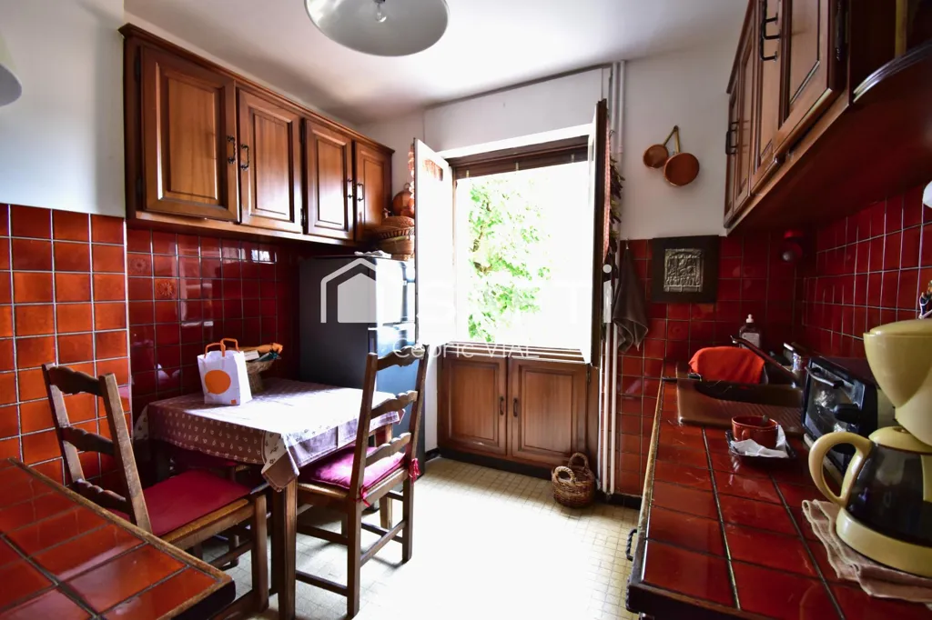 Esszimmer - Charming 1920s House with Garden in Digne-les-Bains