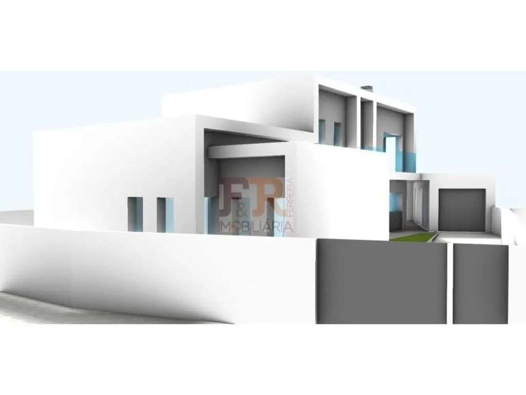 5-Bedroom Villa with Pool in Azeitao