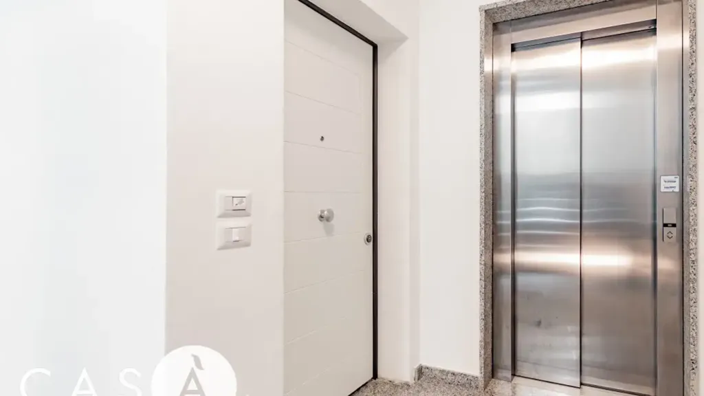 Entrée - New 3-Bedroom Apartment with Terrace in Forlì