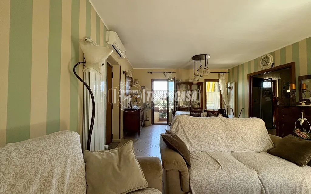Séjour - Apartment with Balconies in Casaluce