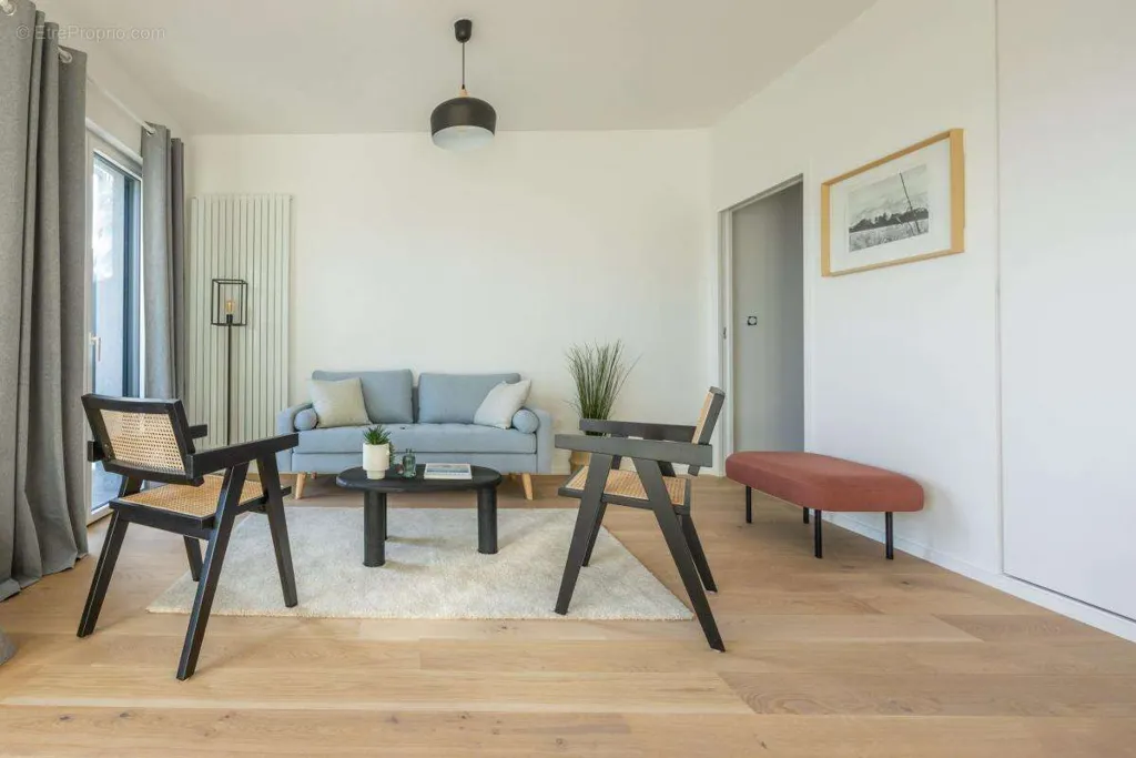 Séjour - Triplex Récent avec Rooftop à Paris