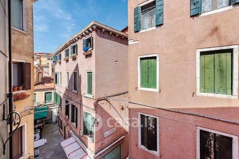 Jardin - Restored 2-Bedroom in Venice's Castello