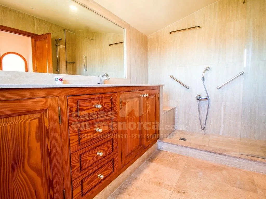 Salles de bain - Chalet with Sea View and Pool in Cala Llonga