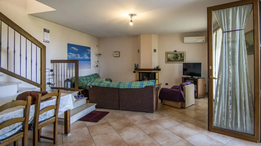 Séjour - Villa with Garden and Caminetto in Codevigo