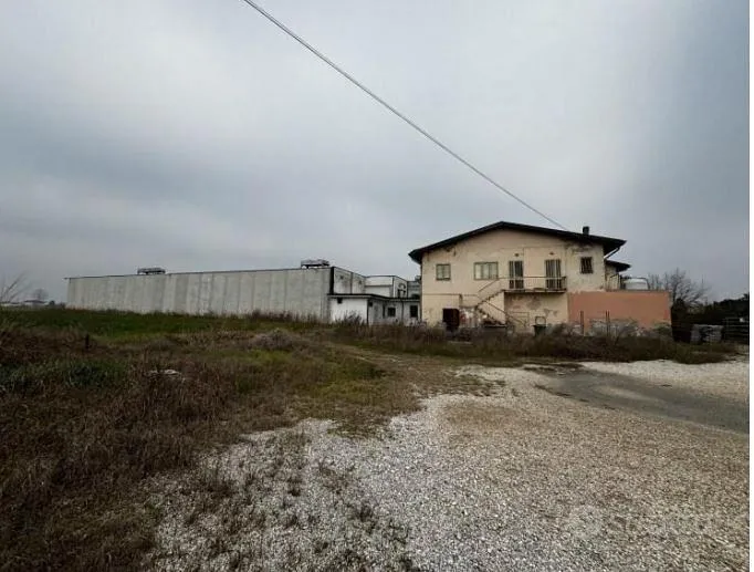 Extérieur - Industrial Complex with Production Facility in Roveredo di Guà