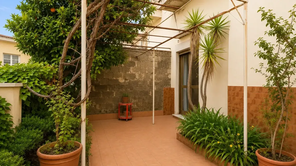 Giardino - Apartment with Terraces in Naples