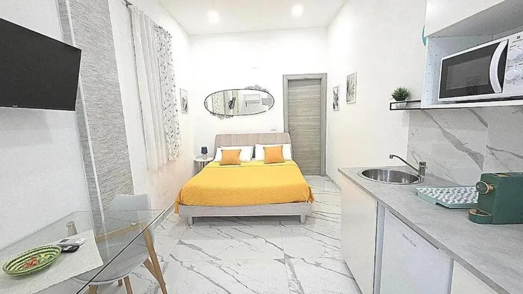 Magamistoad - Rustic Duplex with Private Courtyard in Siracusa