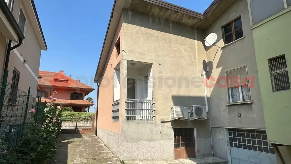 Exterior - Semi-detached Villa with Central Location in Opera