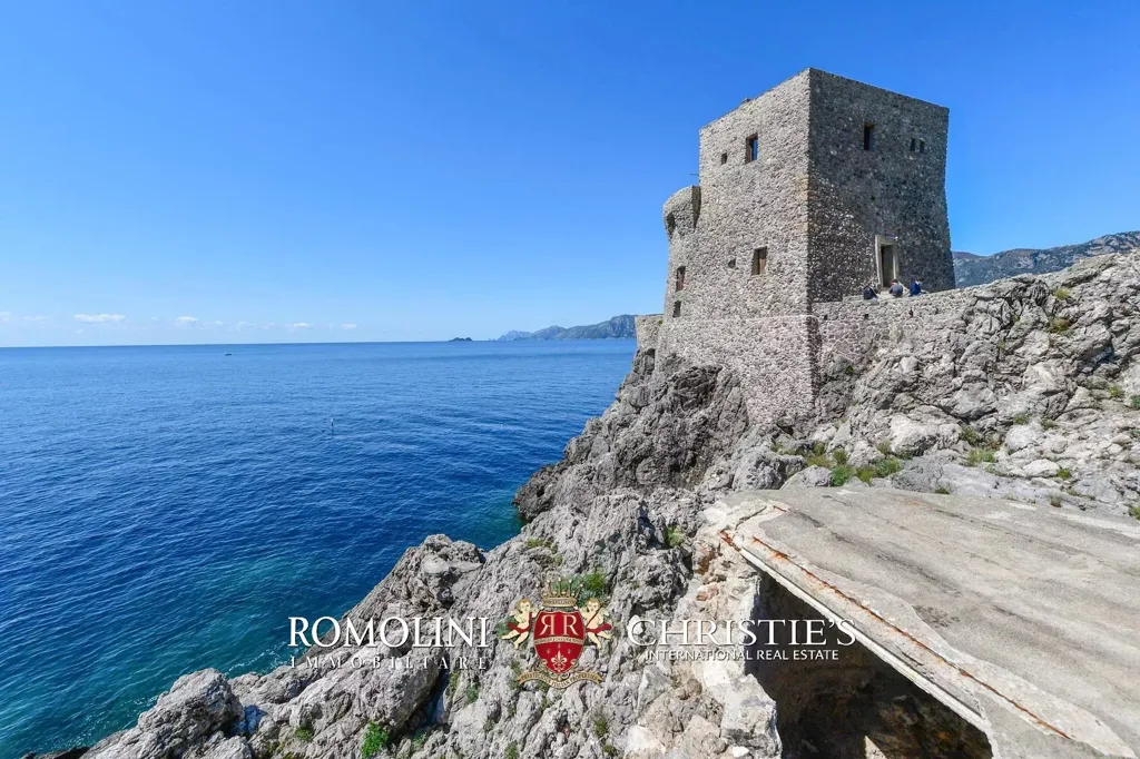 Välivaade - Waterfront Villa with Sea Access on Amalfi Coast