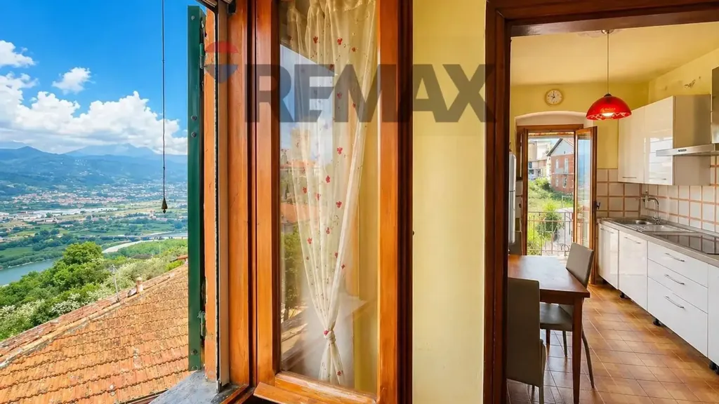 Balcon - Panoramic Apartment with Garden in Vezzano Ligure