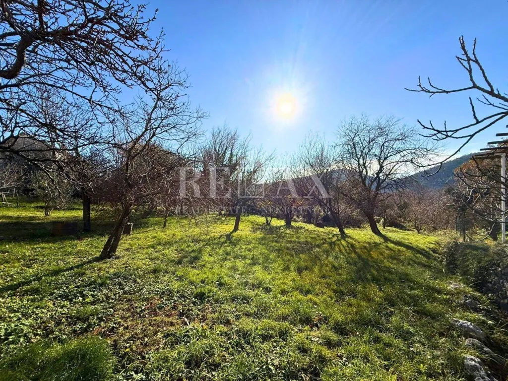 Giardino - Historic House with Garden in Bribir