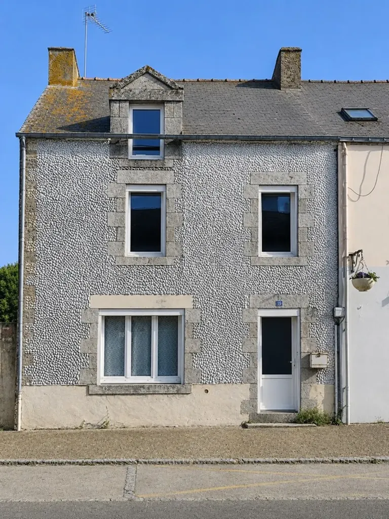 Extérieur - Maison avec Grenier Aménageable au Centre de Peillac