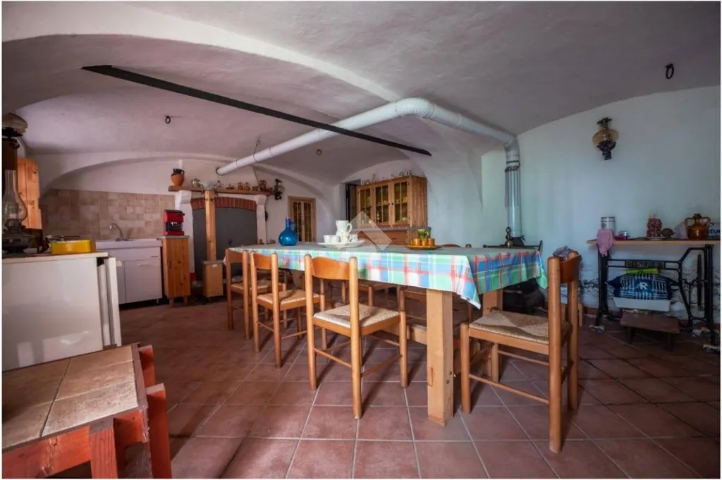 Söögituba - Semi-detached House with Garden in Envie