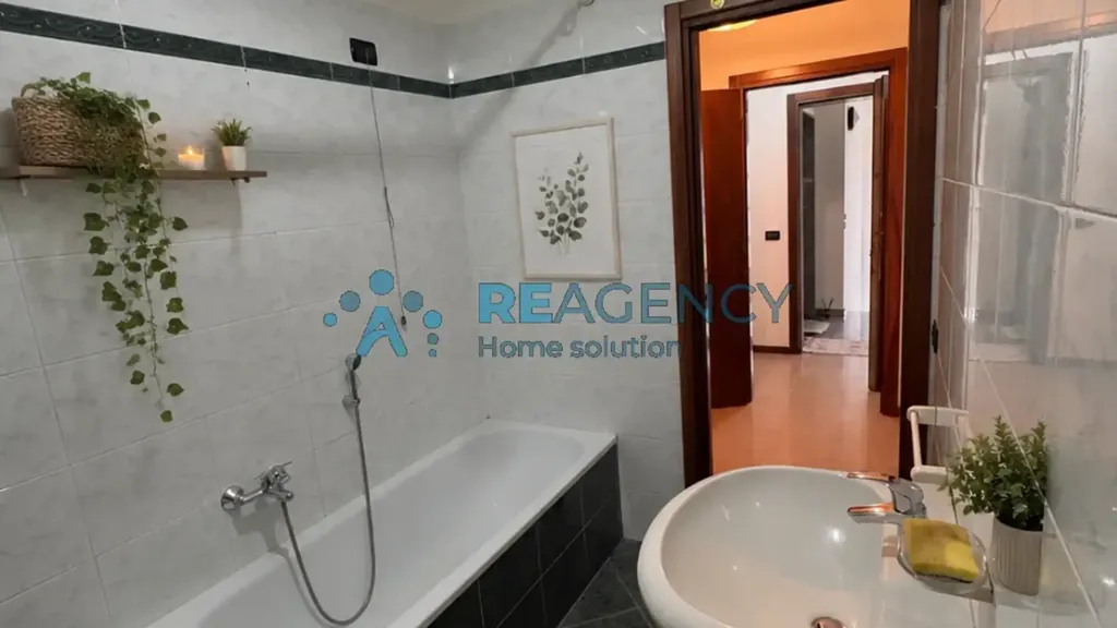 Bagni - Armed Bilocale with Balcony in Chiampo