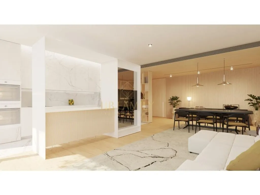 Luxury Apartment with Rooftop Pool in Funchal
