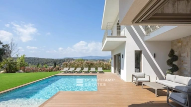 Pool - Contemporary Villa with Pool in Mougins