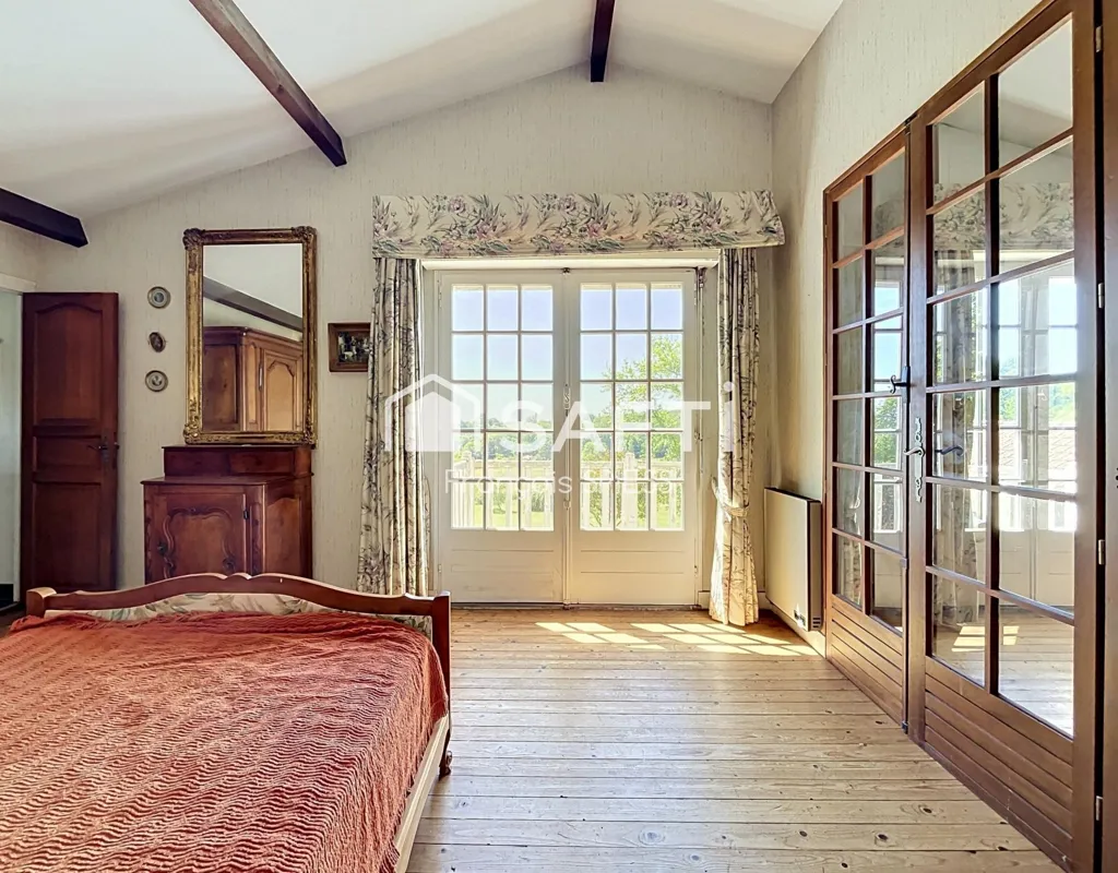 Chambres - Maison de Caractère avec Jardin à Pompignac