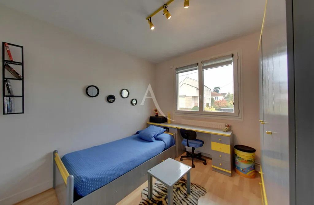 Camere da letto - Bright 3-Bedroom Apartment with Balcony in Auxerre