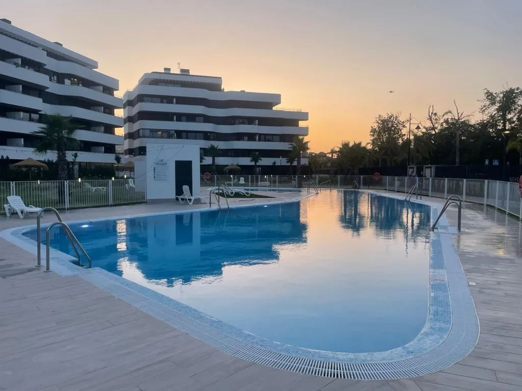 Bassein - Modern Flat with Sea View in Torremolinos