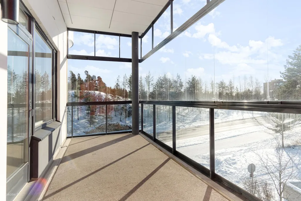 Balcony - Apartment with Sauna on Second Floor in Simonkylä